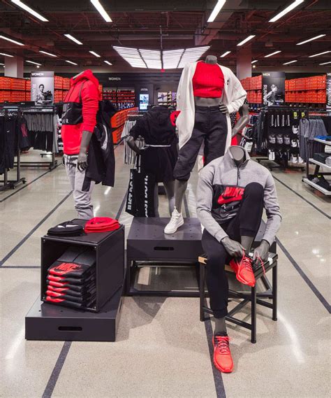 armani factory outlet new york